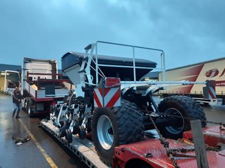 Semoir pour semis simplifié Agrisem mBOSS Rétractable