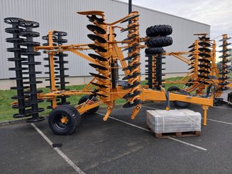 Déchaumeur à disques Agrisem Disc-O-Mulch Série R traîné Repliable