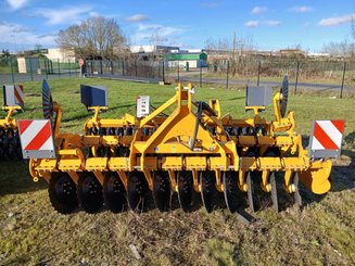 Déchaumeur à disques Agrisem Disc-O-Mulch Série R porté Fixe