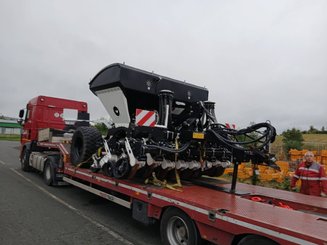 Semoir pour semis simplifié Agrisem mBOSS Rétractable