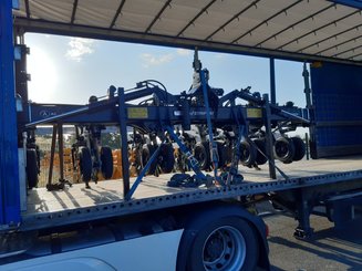 Semoir pour semis simplifié Agrisem Strip-Cat II porté Repliable