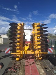 Déchaumeur à disques Agrisem Disc-O-Mulch Gold porté Repliable