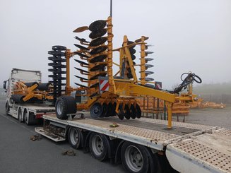 Déchaumeur à disques Agrisem Disc-O-Mulch Série R traîné Repliable