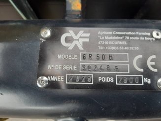 Semoir pour semis simplifié Agrisem Strip-Cat II porté Fixe