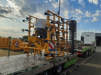 Déchaumeur à dents Agrisem Vibromulch porté Repliable