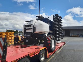 Semoir pour semis simplifié Agrisem BOSS Repliable