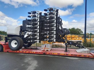 Semoir pour semis simplifié Agrisem BOSS Repliable