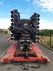 Semoir pour semis simplifié Agrisem BOSS Repliable