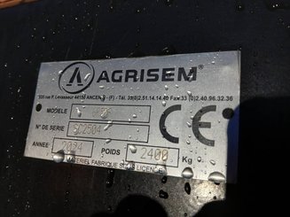 Semoir pour semis simplifié Agrisem Strip-Cat II porté Fixe