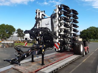 Semoir pour semis simplifié Agrisem BOSS Repliable