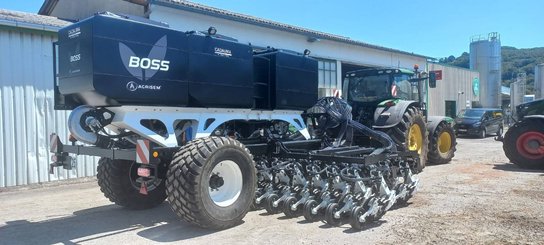 Semoir pour semis simplifié Agrisem BOSS Repliable