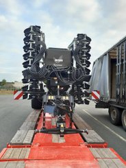 Semoir pour semis simplifié Agrisem BOSS Repliable