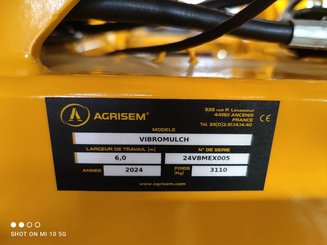 Déchaumeur à dents Agrisem Vibromulch porté Repliable