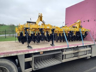 Déchaumeur à disques Agrisem Disc-O-Vigne Fixe