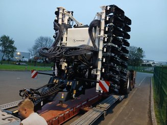 Semoir pour semis simplifié Agrisem BOSS Trainé 4/7.5m