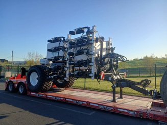 Semoir pour semis simplifié Agrisem BOSS Trainé 4/7.5m