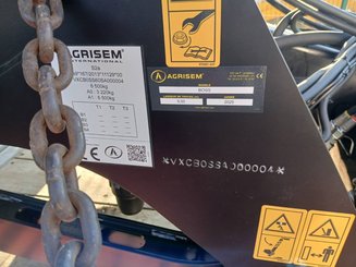 Semoir pour semis simplifié Agrisem BOSS Trainé 4/7.5m