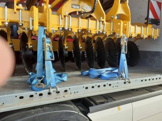 Déchaumeur à disques Agrisem Disc-O-Mulch Gold porté Fixe