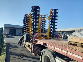 Déchaumeur à disques Agrisem Disc-O-Mulch Série R traîné Repliable