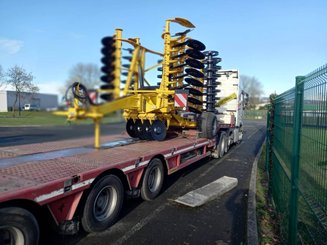 Déchaumeur à disques Agrisem Disc-O-Mulch Série R traîné Repliable