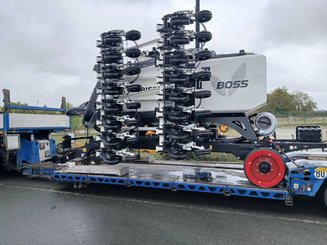 Semoir pour semis simplifié Agrisem BOSS Trainé 4/7.5m