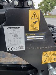 Semoir pour semis simplifié Agrisem BOSS Trainé 4/7.5m