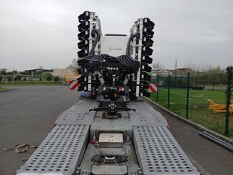 Semoir pour semis simplifié Agrisem BOSS Trainé 4/7.5m