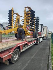 Déchaumeur à disques Agrisem Disc-O-Mulch Série R traîné Repliable